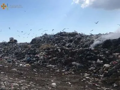 На Одещині вдруге за трохи більше ніж тиждень загорілося одне й те сміттєзвалище