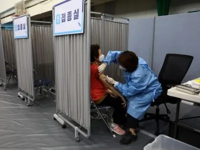 Южная Корея осенью начнет предлагать бустерные прививки против COVID-19