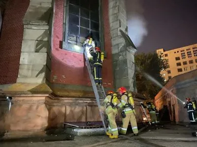 Пожар в столичном Николаевском костеле: глава Минкульта призвал провести расследование