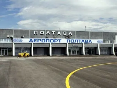 В аеропорту Полтави сів літак з нардепами від ОПЗЖ: пасажирів не випустили