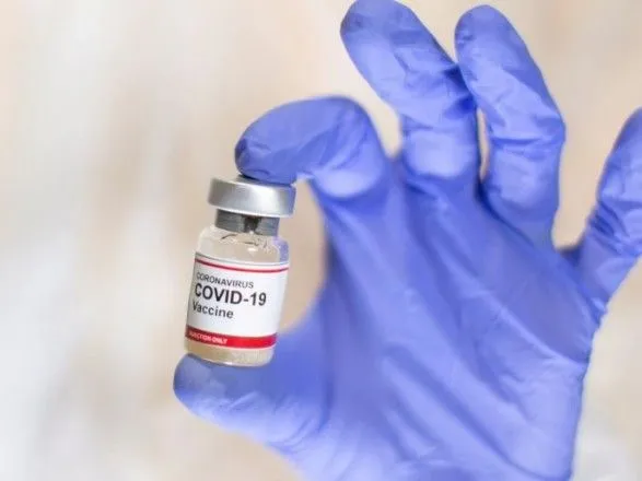 ЄС розглядає ризики виникнення рідкісного запалення після вакцинації проти COVID-19