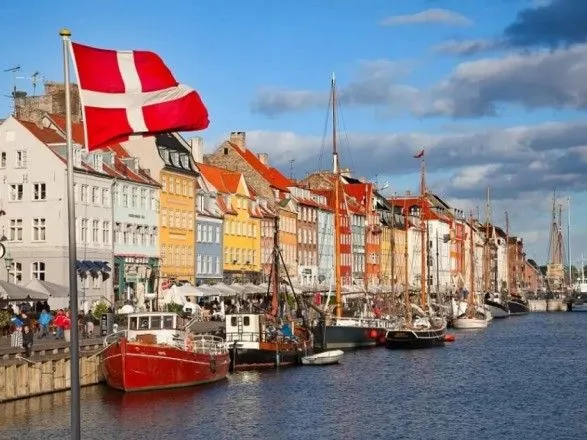 Від сьогодні Данія перша в ЄС скасовує всі карантинні обмеження