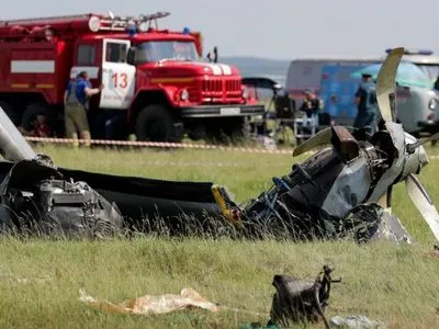 В России пассажирский самолет совершил жесткую посадку в тайге, есть пострадавшие