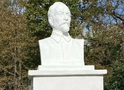 В Симферополе оккупационные власти установили памятник Феликсу Дзержинскому