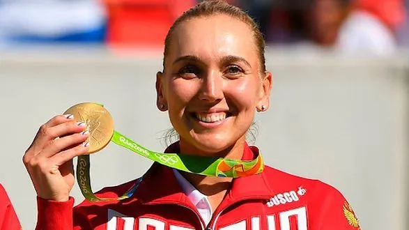 u-rosiyskoyi-tenisistki-oleni-vesninoyi-vkrali-olimpiyski-medali