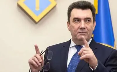 Секретарь СНБО заявил, что Украина эвакуирует всех желающих украинцев из Афганистана