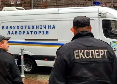 Более полутысячи сотрудников трех судов Одессы было эвакуировано во время проверки на взрывчатку