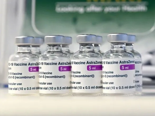 Термін придатності вакцин AstraZeneca спливає. 3 млн таких доз поставили в Україну з серпня