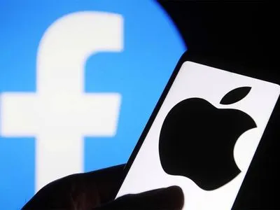 Apple погрожувала видалити Facebook з App Store через торгівлі людьми