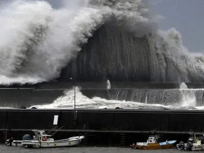 Японию накрыл тайфун