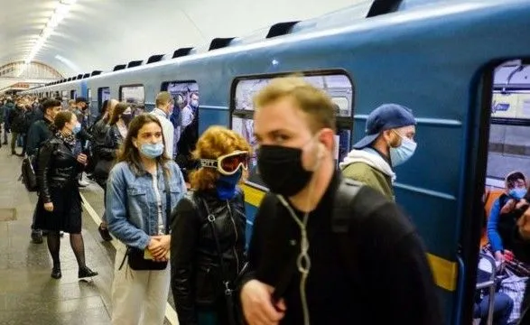 Сьогодні у Києві через футбольний матч можливі зміни у роботі метро