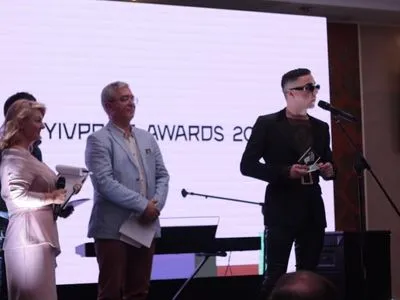 В Украине впервые вручили KyivPride Awards: среди награжденных MELOVIN