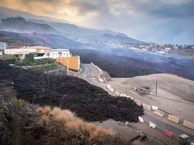 Извержение вулкана на Канарах: эвакуировали 5 тысяч человек
