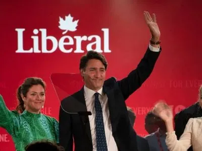 Вибори в Канаді: Трюдо залишається при владі, але його партія не отримує більшості