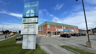 В Канаде мужчина ударил по лицу медсестру, которая без согласия сделала прививку от COVID-19 его жене