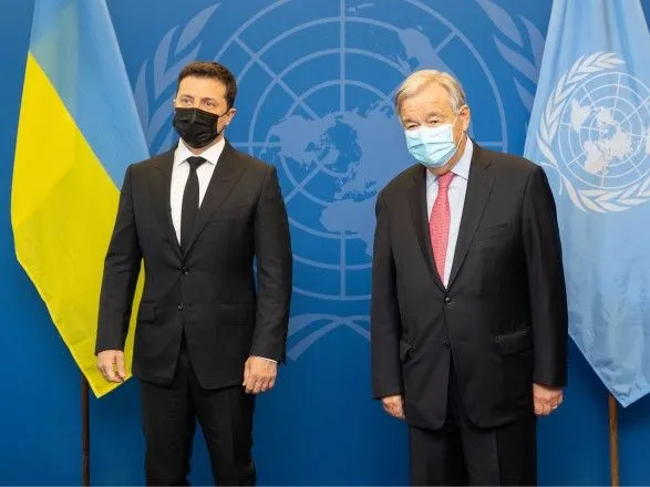 Зеленский пригласил Генсека ООН посетить Украину