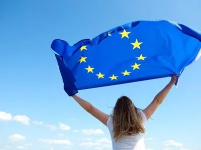 ЄС виключив дві країни зі списку рекомендованих для подорожей