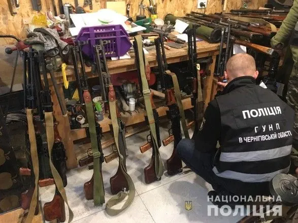 От гранат до пулеметов: житель Черниговской области перерабатывал оружие в гараже