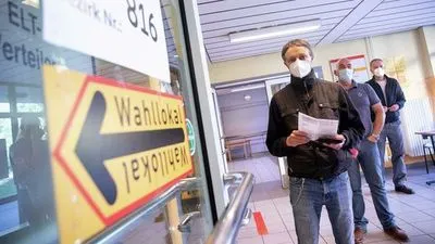 Вибори у Німеччині: у Берліні зіткнулись з плутаниною та нестачею бюлетенів для голосування