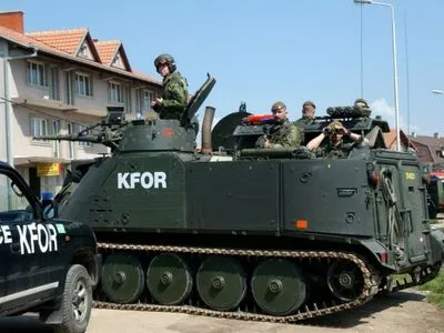Загострення між Сербією та Косово: у місії при НАТО повідомили, чи в небезпеці український контингент