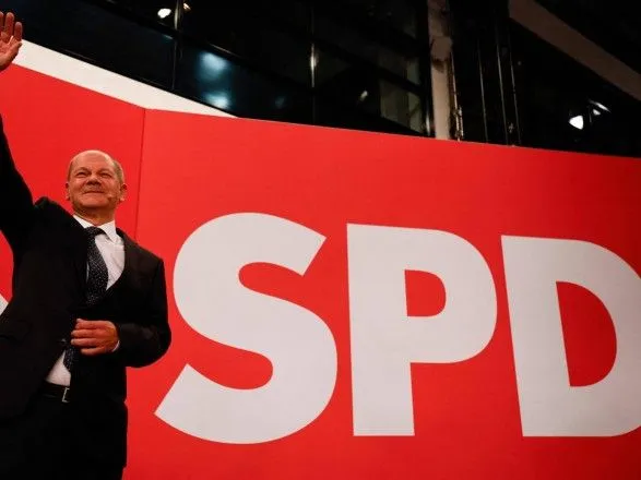 Вибори у Німеччині: лідер соціал-демократів готовий до коаліції з "зеленими" та закликав ХДС/ХСС "піти в опозицію"