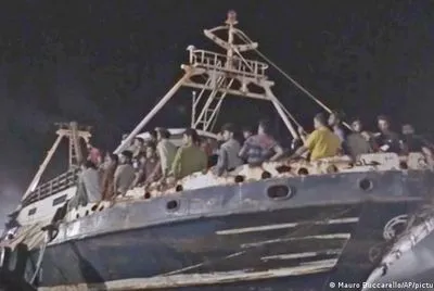 Италия: Рекордное количество мигрантов прибыло на Лампедузу