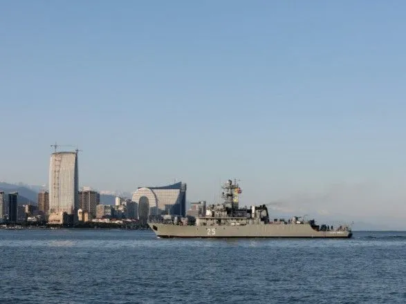 У Грузію прибули кораблі НАТО