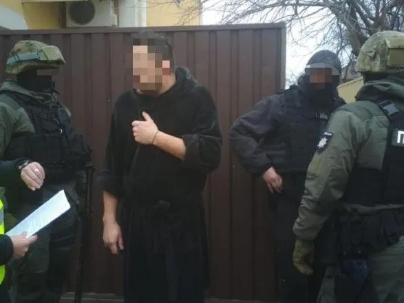Группа из 13 человек похищала со штрафных площадок Киева автомобили. Ущерб составил более 17 млн грн