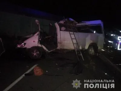 На Николаевщине произошло масштабное ДТП с участием микроавтобуса и двух грузовиков: четверо погибших, семеро травмированных