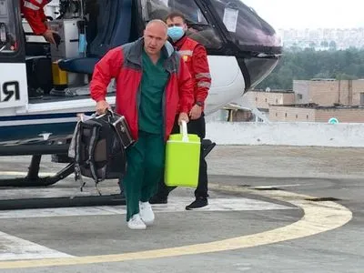 У МВС показали, як здійснюється транспортування донорських органів медичною авіацією