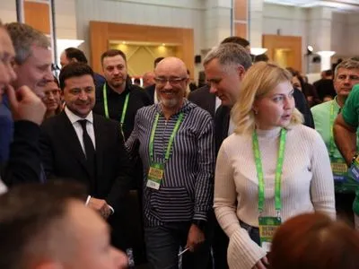 Засідання “Великої фракції: Зеленський з депутатами напрацьовує план реформ до 2023 року