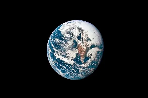 Ученые: планета Земля стала тусклее, чем была в 1990-х годах