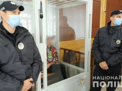 Суд у Чернігові обирає запобіжний захід підозрюваним у смертельному побитті поліцейського
