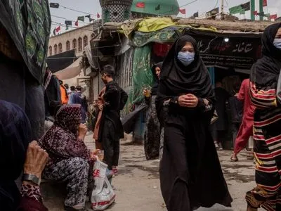 Таліби відновили видачу паспортів Афганістану з колишньою назвою країни