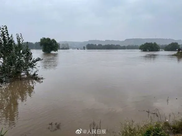 Китайську провінцію Шаньсі накрив найбільший паводок за останні 40 років: 120 тисяч осіб було евакуйовано