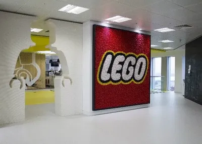 Lego планує позбавити свої іграшки гендерних стереотипів