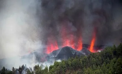 Виверження вулкану в Іспанії: жителів евакуюють