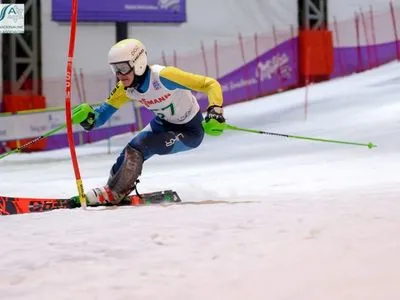 Украинский дуэт завоевал первую для страны медаль сезона по горнолыжному спорту