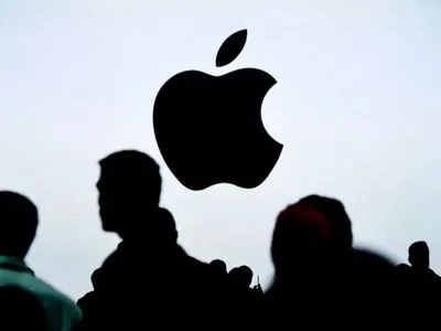 Акции Apple упали из-за опасений по производству iPhone 13