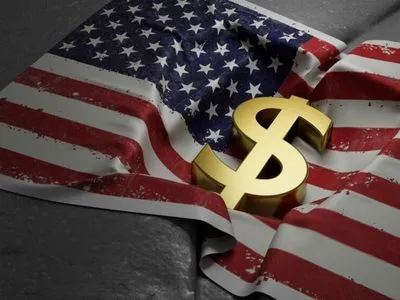 В США приняли закон о повышении долгового потолка