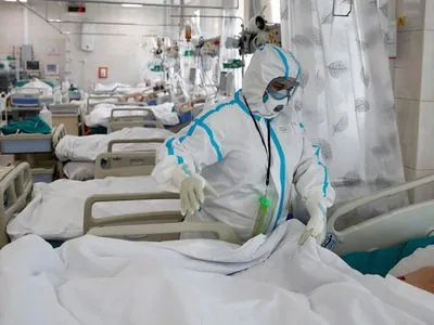 Понад 500 коронавірусних пацієнтів одеських лікарень перебувають у важкому стані, 14 підключені до ШВЛ