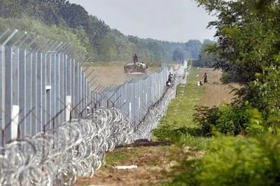 ЗМІ: прем'єр Польщі заявив, що стіна на кордоні з Білоруссю "захистить від Лукашенка і Путіна"