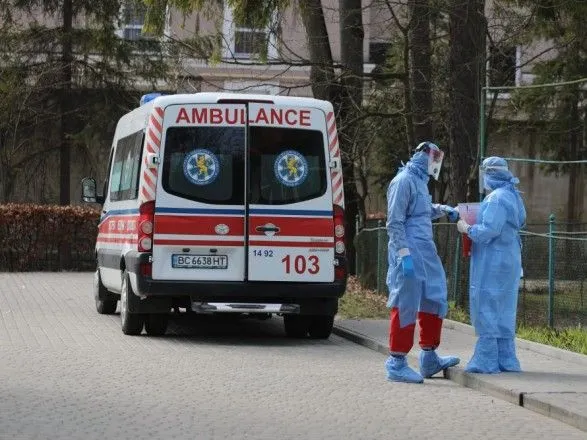 В Киеве за сутки еще 525 больных коронавирусом, 20 человек умерли