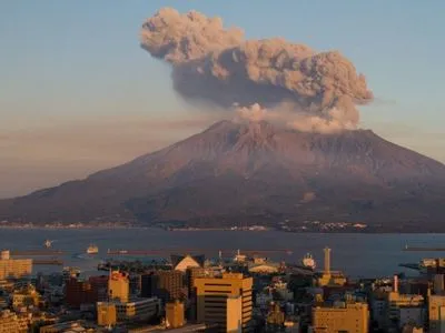 В Японії почалося виверження вулкану