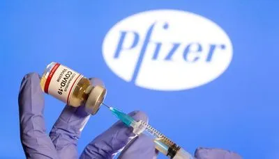 Исследование: бустерная доза вакцины Pfizer/BioNTech на 95,6% защищает от коронавируса