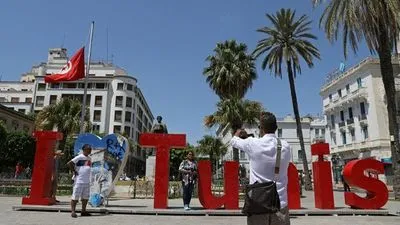 Тунис вводит пропуск вакцинации против COVID-19 для тунисцев и всех иностранных гостей