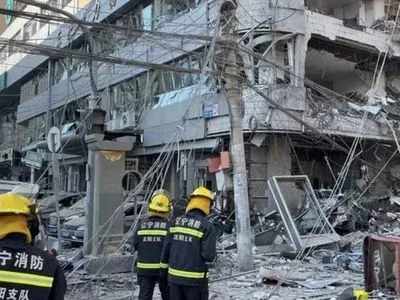 Число жертв взрыва в китайском ресторане возросло до пяти, пострадавших - до 40