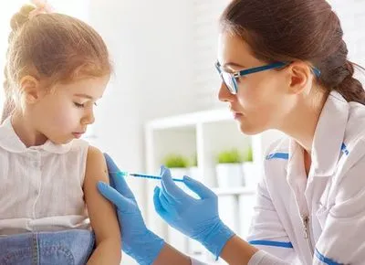 У США дітей від п'яти років можуть почати вакцинувати проти COVID-19 у листопаді