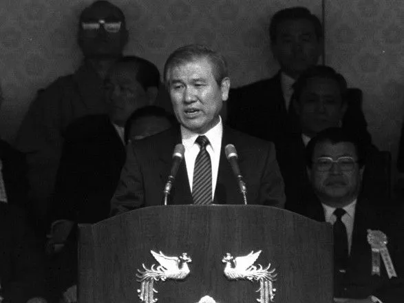 Помер колишній президент Південної Кореї Ро Де У. За його правління було проведено демократизацію країни