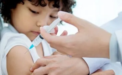 В Китае будут вакцинировать детей от 3 лет